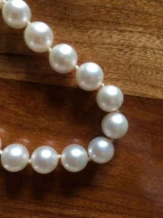 VINTAGE CULTURED SALT WATER PEARL NECKLACE - 14K GOLD SAPPHIRE CLASP 16 