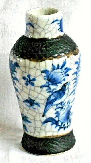 LATE C19TH CHINESE BLUE AND WHITE CRACKLE GLAZE VASE WITH BIRDS AND FLOWERS 3