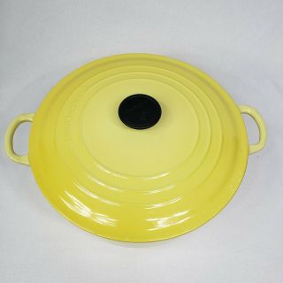 RARE COLOR VINTAGE LE CREUSET 28 DUTCH OVEN DIJON ? YELLOW 7 - 1/4 Qt 7.  25 2