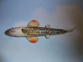 WONDERFUL EARLY VINTAGE SPOTTED ICE SPEAR FISHING DECOY / BUD STEWART 3