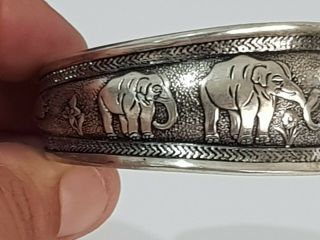 Stunning Rare Vintage Silver Bracelet /elphant Figures.  31.  3 Gr.  64 Mm