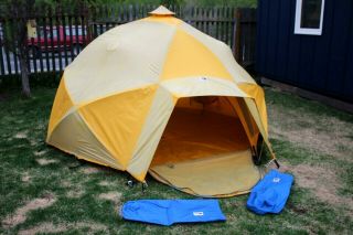 Vintage The North Face " North Star " 6 Person 4 Season Geodesic Dome Camp Tent
