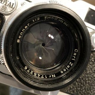 Robot Royal 36 with Zeiss Sonnar 50mm F2 lens,  rare and 8