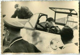 Ww2 Archived Photo Luft Pilots In Messerschmidt Bf 109 Aircraft