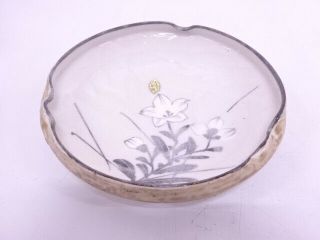 68837 Japanese Pottery E - Shino Flat Bowl By Rokubei / Bell Flower