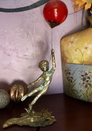 Malcolm Moran Signed Bronze Sculpture Boy Holding Big red Balloon 1960 - 1970. 3