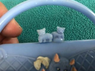 Rare VINTAGE EMBOSSED TOY BLUE HARD PLASTIC DOLL CHILD ' S PURSE W KITTENS CATS 3