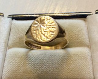 Quality Gents Vintage Full Hallmarked Solid 9 Carat Gold Signet Ring R 1/2