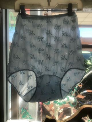 Vintage Munsingwear Granny Panties Size 4,  Light Blue