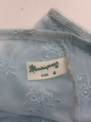 Vintage Munsingwear Granny panties size 4,  Light Blue 4