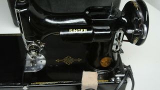 Antique SINGER Featherweight Sewing Machine 221 - 1 Serial AF168951 w/case 7