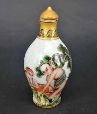 Chinese Vintage Handwork Painted Man And Woman Snuff Bottle - M26 -