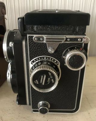 Vintage Rolleiflex 2.  8 Camera 80mm Schneider Xenotar Lens W/ Cap & Leather Case 4