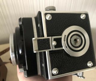 Vintage Rolleiflex 2.  8 Camera 80mm Schneider Xenotar Lens W/ Cap & Leather Case 9