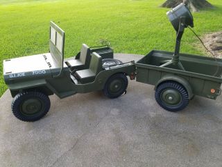 Vintage 1960 1964 1970s Gi Joe 7000 Jeep 5 Star Searchlight & Trailer