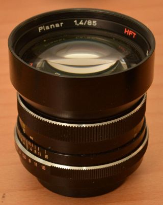 Vintage Carl Zeiss Planar 1.  4/85mm Hft Lens Rollei Qbm Mount