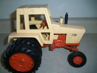 Case 1070 Agri - King Tractor Beige W/cab Small Spindles Vintage Farm Toy