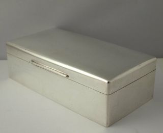 Large Vintage Solid Silver Cigarette Or Trinket Box - Walker & Hall Sheff.  1968
