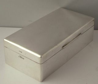 Large Vintage Solid Silver Cigarette or Trinket Box - Walker & Hall Sheff.  1968 8