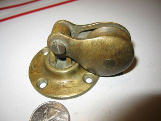 Antique Unknown Maker Good Quality 1 1/8 " Single Pulley W/ Swivel Base