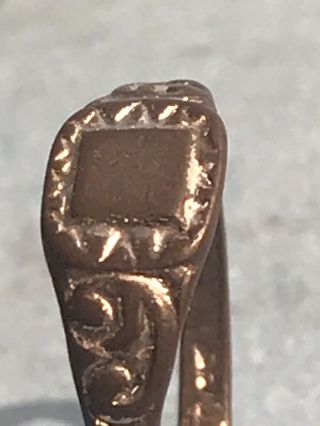 MEDIEVAL.  Silver 14th/15th CENTURY Signet Type RingCHILD’S FINGER Chip Carved 2
