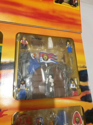 Lego Royal Knight ' s Castle 6090 MISB RARE 4