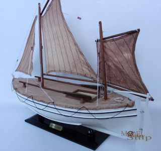 James Caird - Handmade Wooden Model Boat 8