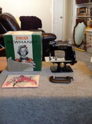 Mib Rare Antique Vintage Singer Sewhandy 20 Toy Sewing Machine Small Child