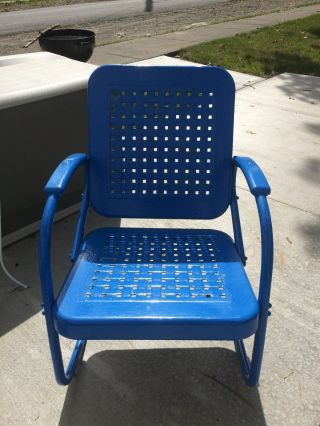 Vintage basket weave metal porch glider and matching chair.  1950 ' s.  Retro 10