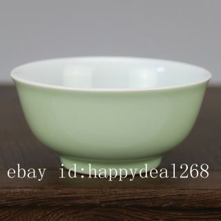 Chinese old hand - carved porcelain bean green glaze A small bowl b02 3