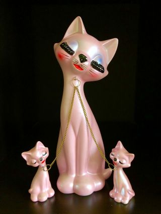 Vtg Mid Century Brinns Ceramic Eyelash Pink Cat Kitty And Two Kittens Figurine