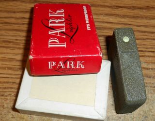 VINTAGE PARK SHERMAN WWII BLACK CRACKLE LIGHTER/4 - BARREL HINGE/IN BOX/VERY RARE 4
