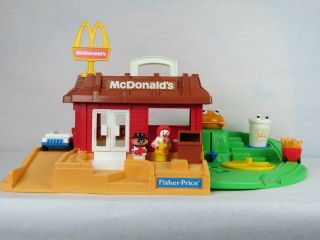 Vintage Fisher Price Little People Mcdonalds Restuarant 2552