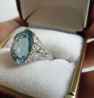Stunning Vintage 18k White Gold Aquamarine Diamonds Art Deco Ring