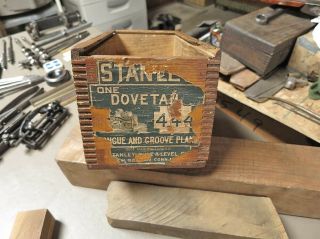 RARE STANLEY 444 DOVETAIL PLANE IN ORIG.  BOX W/3 CUTTERS & 2 SPURS COND. 4