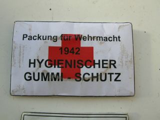 German WW2 soldiers Condoms rubber Gummy Schutz 2x Packung 1942 year 2