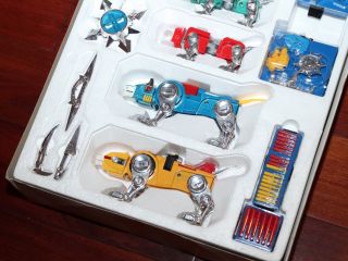 VINTAGE GODAIKIN GOLION VOLTRON LIONS DIE CAST METAL BANDAI 2