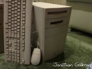 Apple Macintosh Quadra 840AV 68040 40Mhz 128MB RAM 9GB HD Mac OS 8.  1 RARE 11