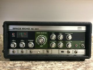 Roland RE - 201 SPACE ECHO Vintage Pro Audio Equipment 2