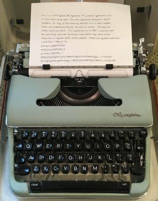 VTG 1960 Olympia SM4 Signature S Seafoam Script Portable Typewriter w/ Case 3