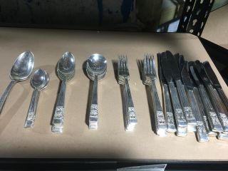 Vintage 6 Person Oneida Community Hampton Court Cutlery Set 44 Peices