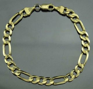 A Classic Vintage Italian 14k Solid Yellow Gold 7mm Figaro Link 8 3/4 " Bracelet