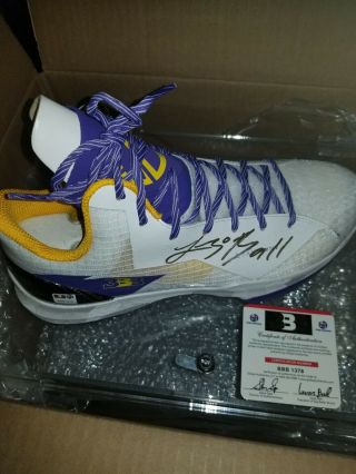 RARE FIND,  The Lonzo Ball Autographed BBB ZO2 WET Lakers Size 10 signed 2