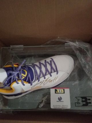 RARE FIND,  The Lonzo Ball Autographed BBB ZO2 WET Lakers Size 10 signed 9