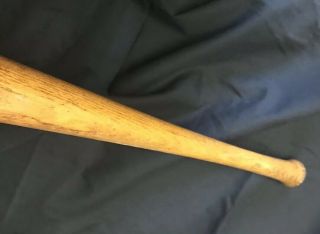 1920s (?) WINCHESTER ARMS Antique wood Baseball Bat Model 2700 11