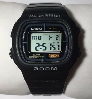 Vtg Men Casio Watch Lithium Hd 548 Dw - 300 Black Case Clint Eastwood 300m Diver