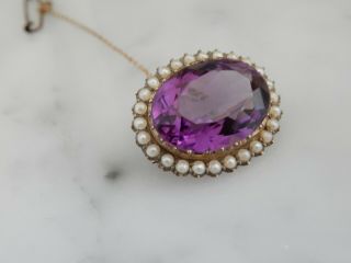A Stunning Antique Gold Oval 10.  00 Carat Amethyst And Pearl Brooch
