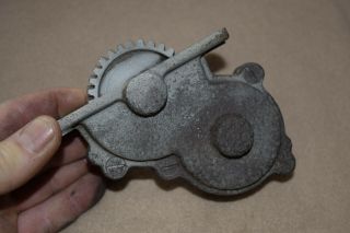 ANTIQUE MOTORCYCLE INDIAN SCOUT 101 GENERATOR DRIVE GEAR AND CASTINGS 4