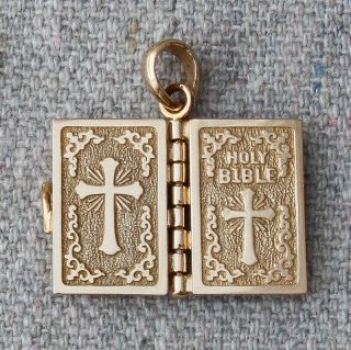 14k Yellow Gold Holy Bible Lords Prayer Our Father Open Close Book Charm Pendant 8