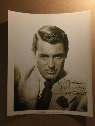 Cary Grant Very Rare Early Vintage Autographed 8/10 From 1941 Suspicion